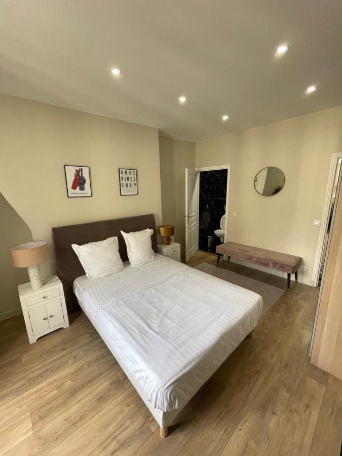 Saint Martin Family Apartment Париж Экстерьер фото